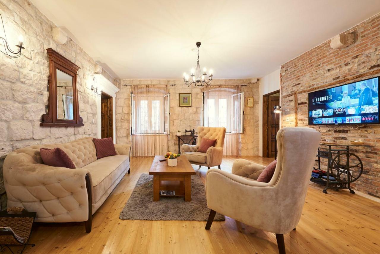 Apartment Capo Residence - Old Town - Parking Τρογκίρ Εξωτερικό φωτογραφία