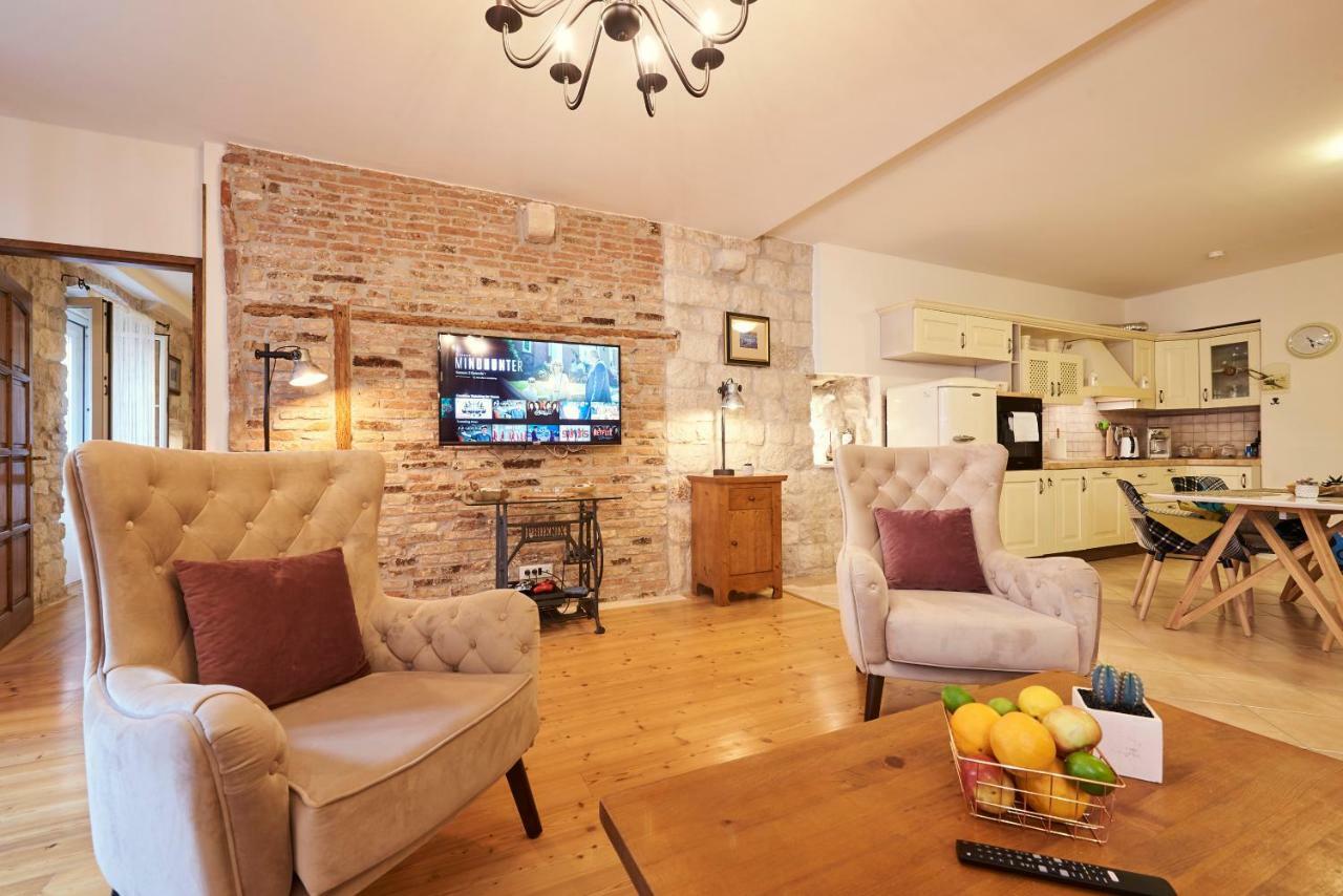 Apartment Capo Residence - Old Town - Parking Τρογκίρ Εξωτερικό φωτογραφία