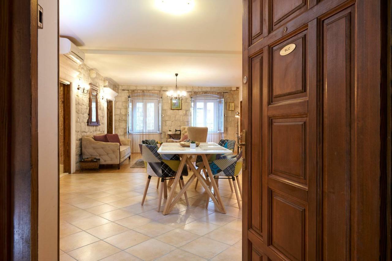 Apartment Capo Residence - Old Town - Parking Τρογκίρ Εξωτερικό φωτογραφία